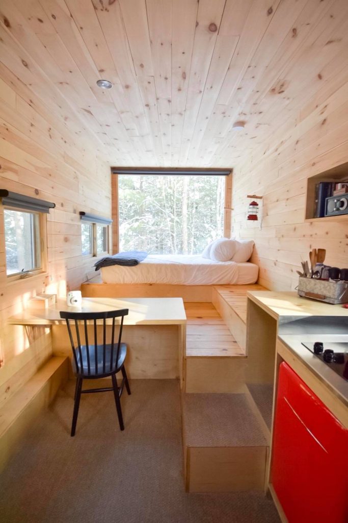 Intérieur d'une Tiny House ne bois